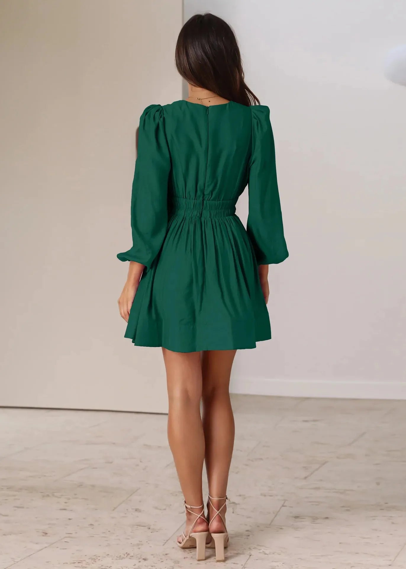 Robe courte elegante