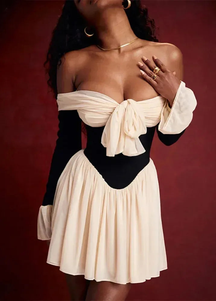 Robe courte noire et blanche