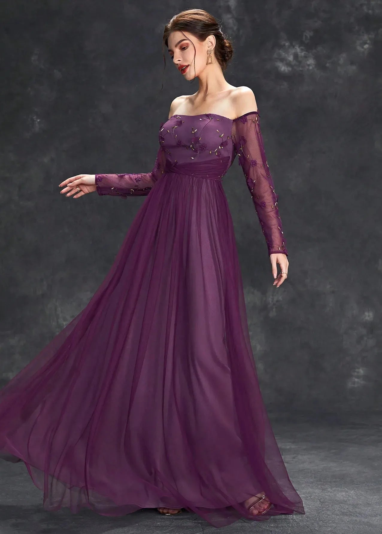 Robe de bal manche longue violette