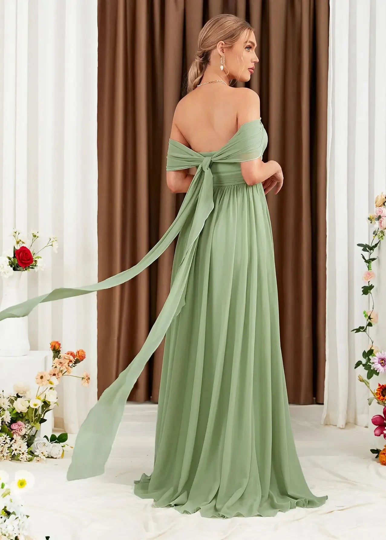 Robe de bal verte épaules dénudées