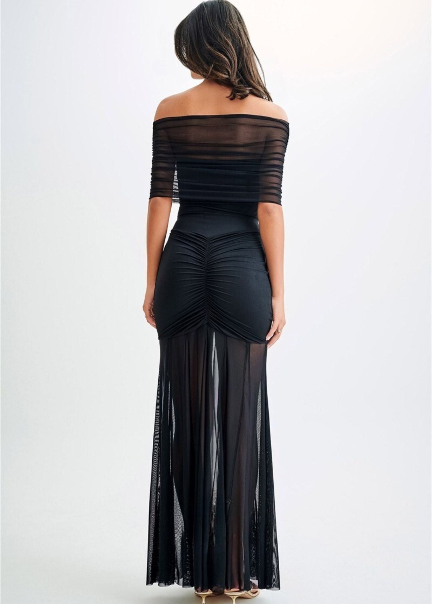 Robe de soirée col bardot