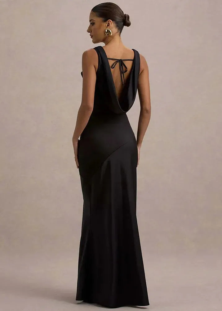 Robe longue col bénitier