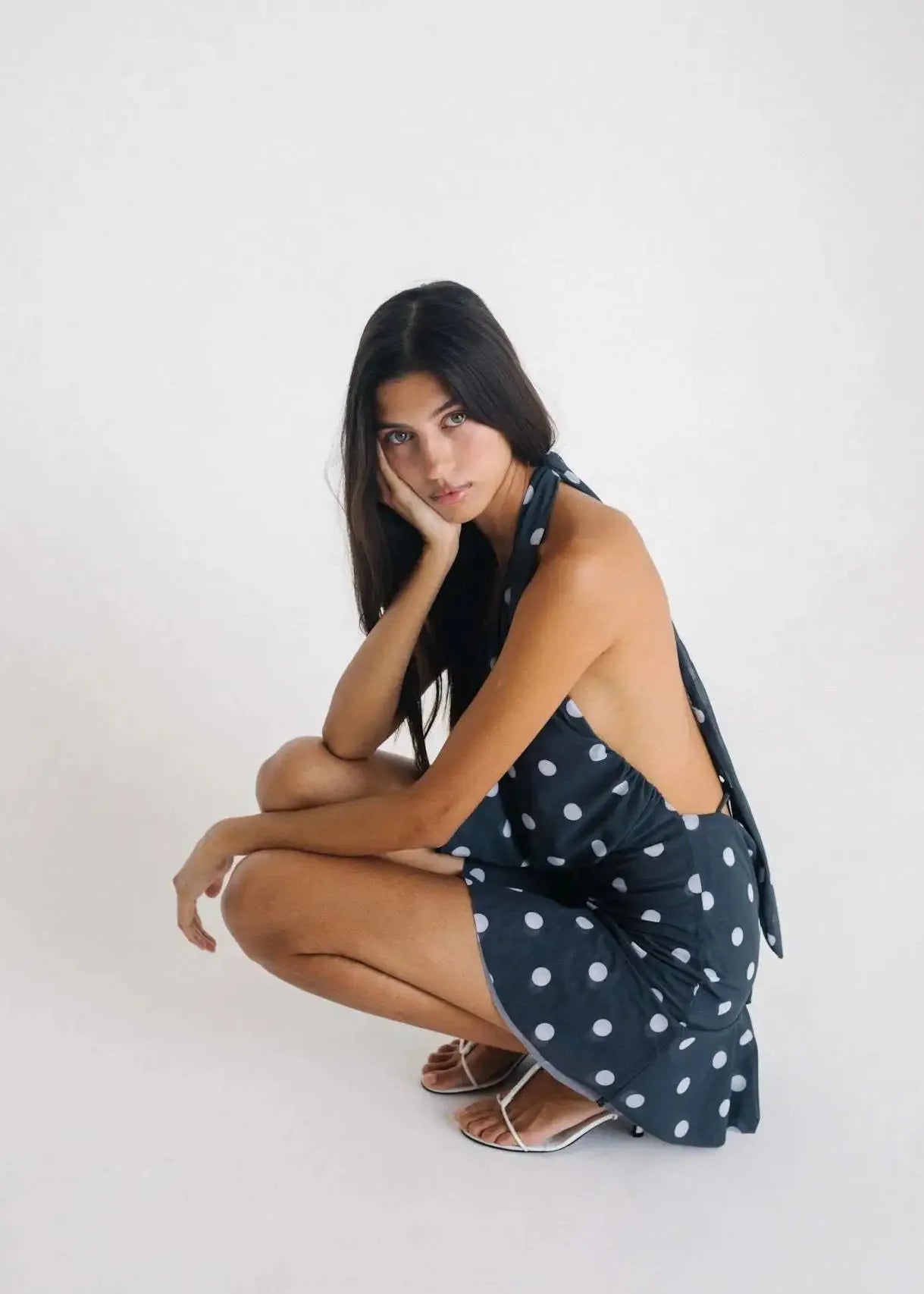 Robe a pois bleu marine