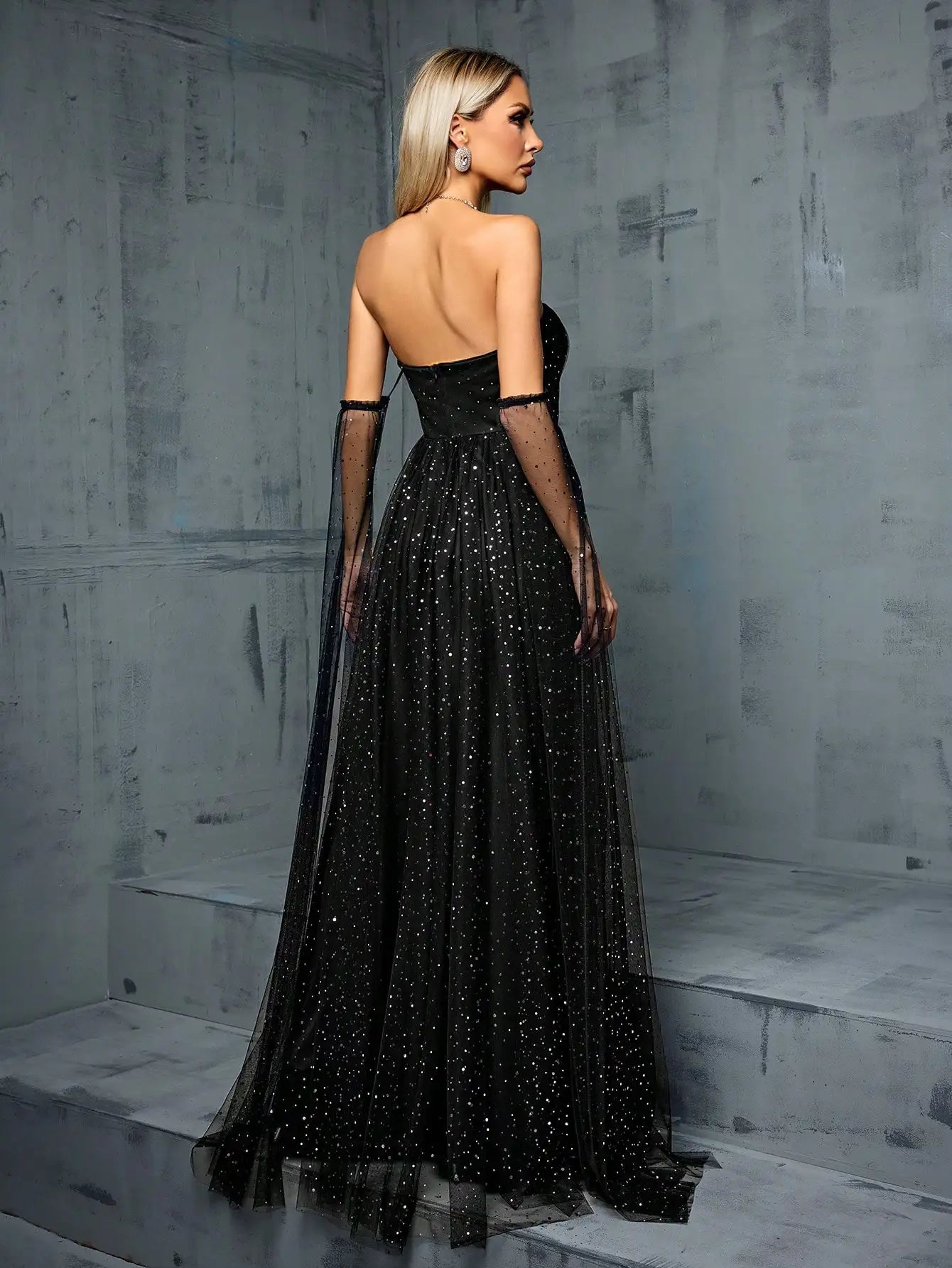 Robe de bal noire paillettes