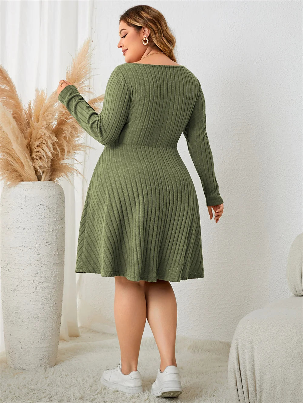 Robe grande taille verte manche longue