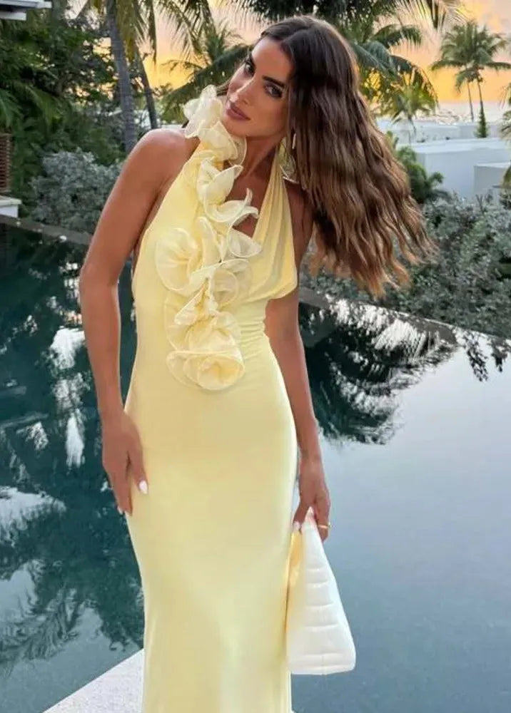 Robe jaune volant