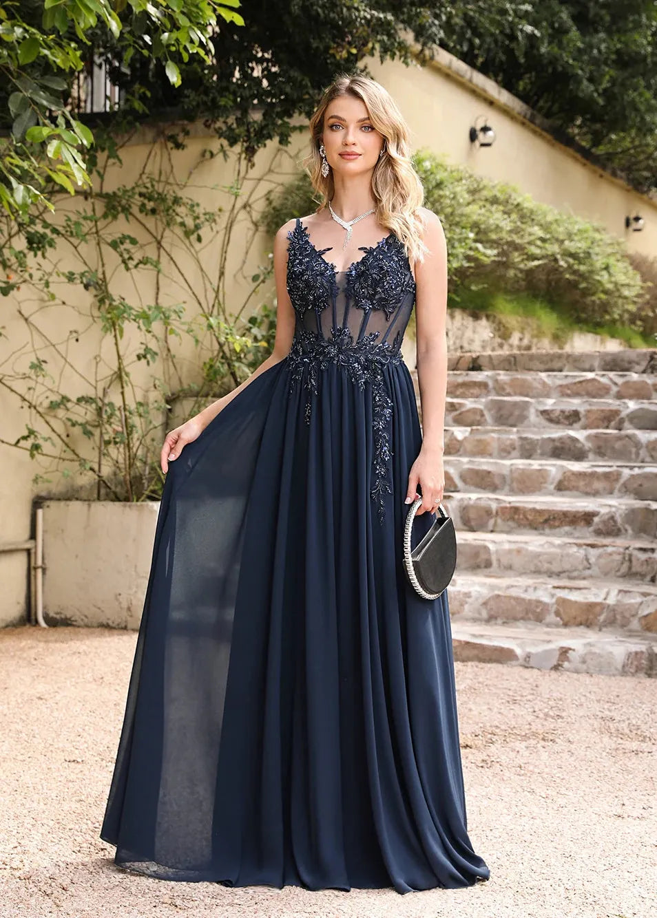 Robe de bal bleu foncé