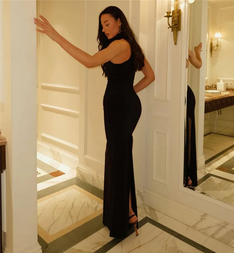 Robe de soirée noire longue col licou