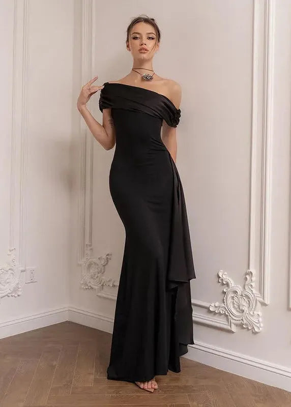 Robe longue noire habillée