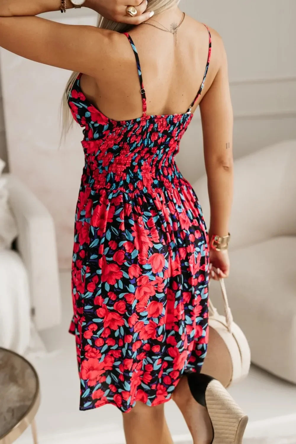 Robe courte fleurs rouges