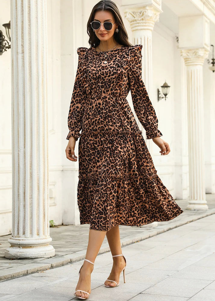 Robe léopard mi longue