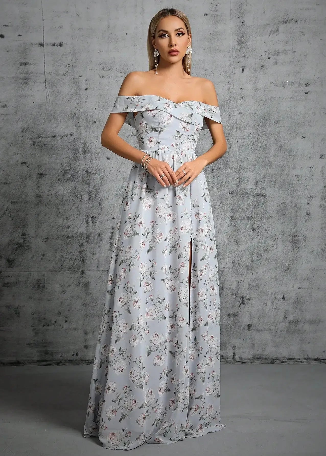 Robe de bal à fleurs épaules dénudées