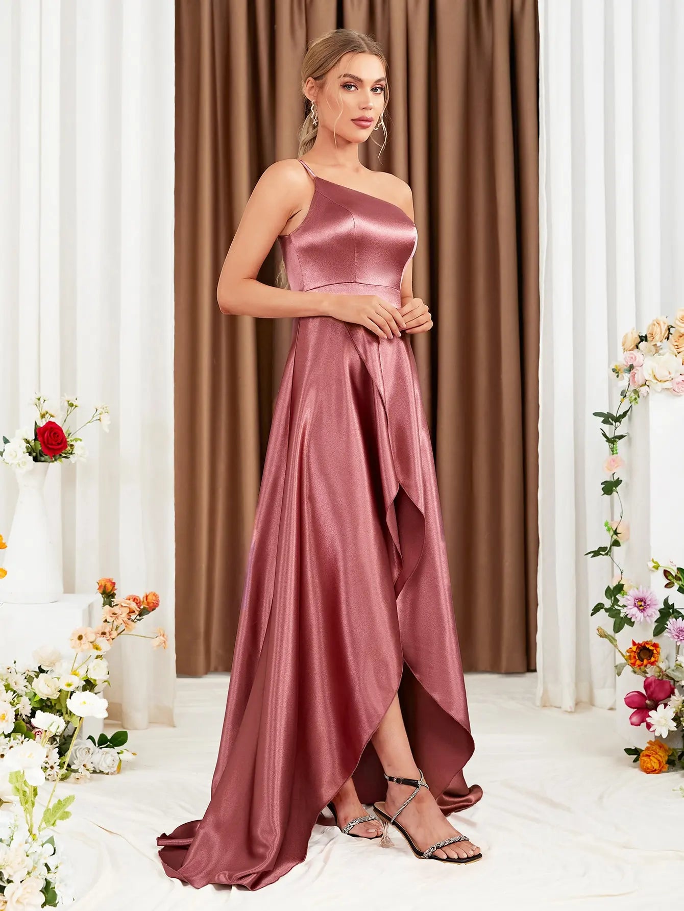 Robe demoiselle d'honneur rose satin