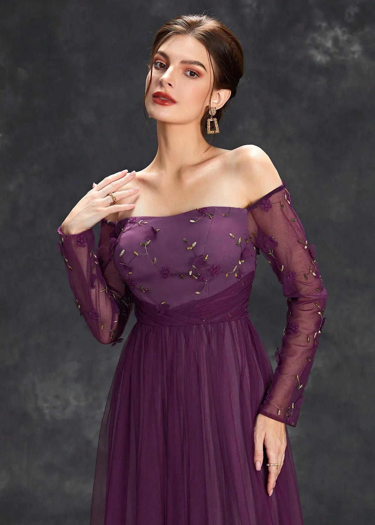 Robe de bal manche longue violette