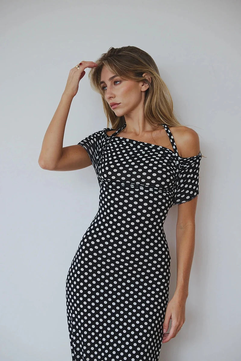 Robe longue noire a pois blanc