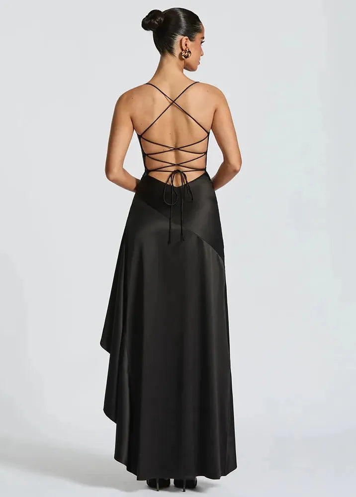 Robe satin fendue