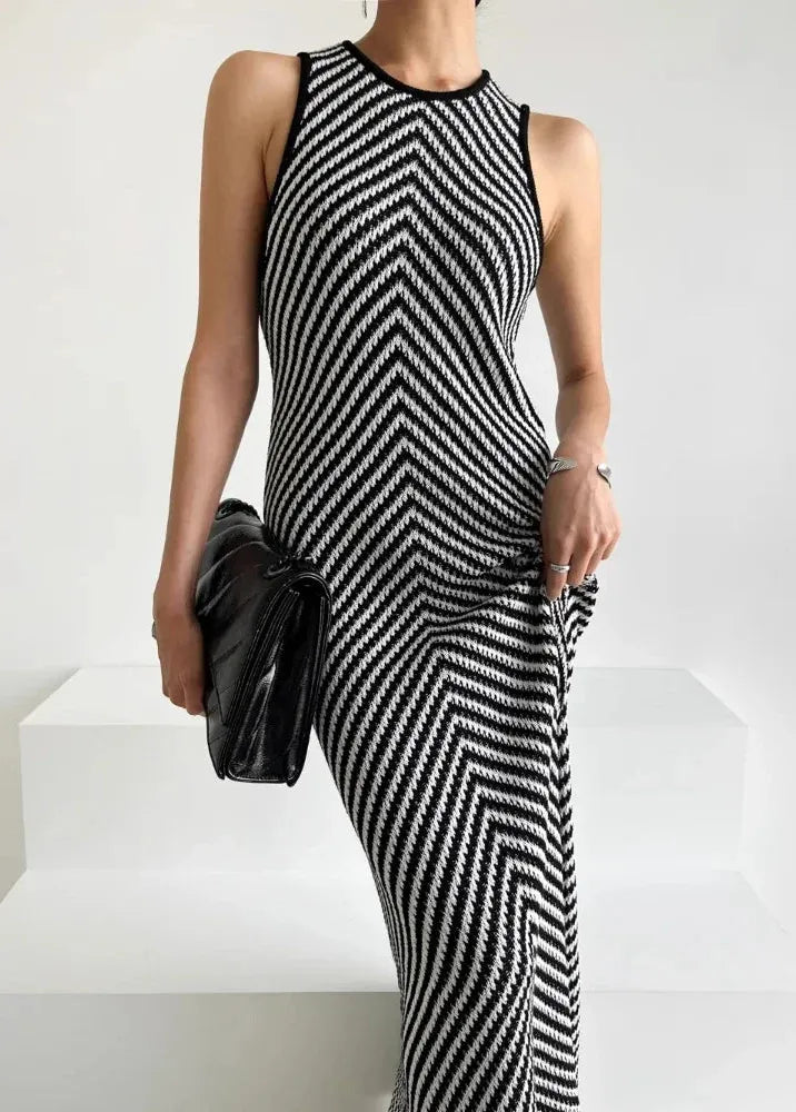 Robe tricot sans manche