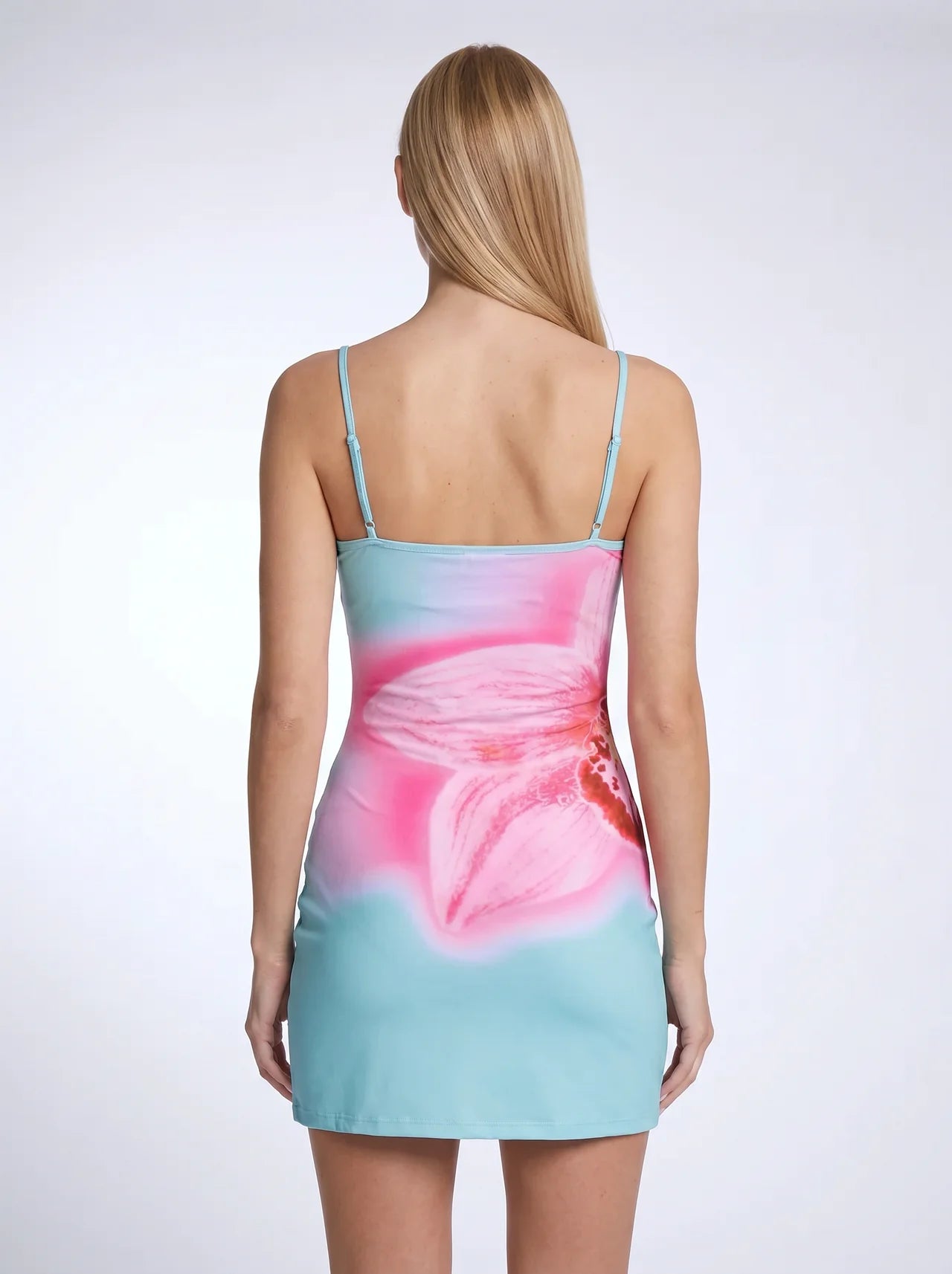 Robe courte bretelle fleurie