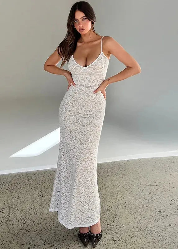 Robe en dentelle blanche longue
