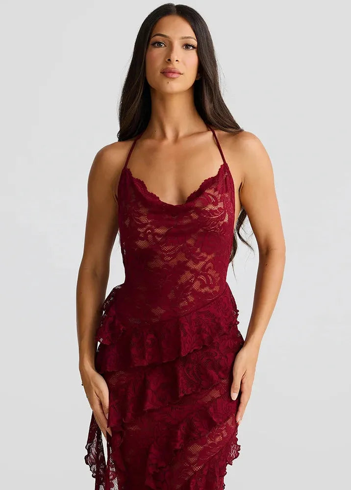 Robe bordeaux dentelle