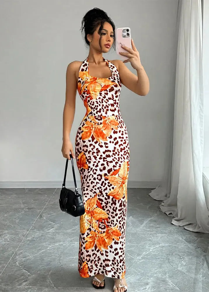 Robe léopard et fleurs