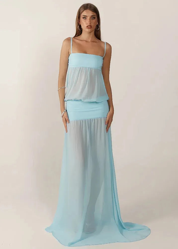 Robe bleu transparente
