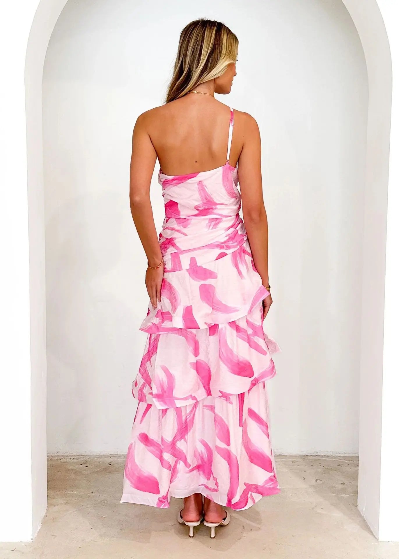 Robe cocktail rose à volants