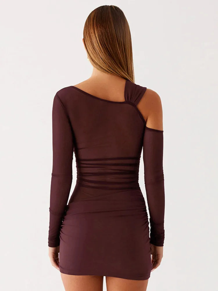 Robe courte marron asymétrique