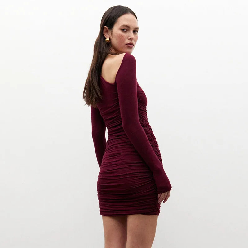 Robe moulante bordeaux courte