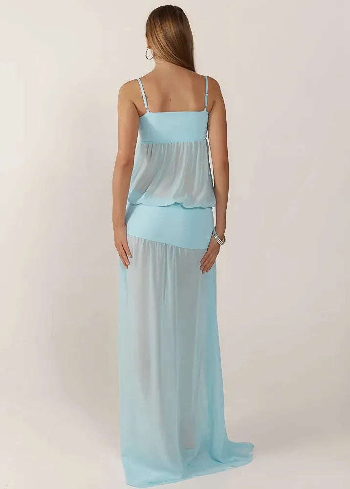 Robe bleu transparente