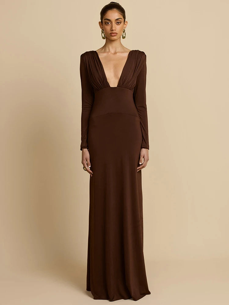 Robe longue marron dos nu