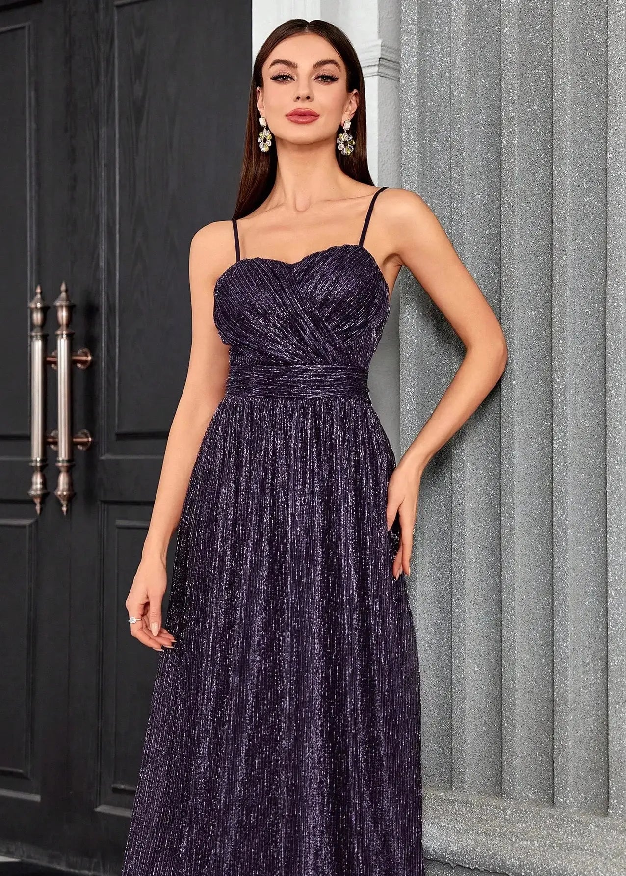 Robe de soirée violette brillante