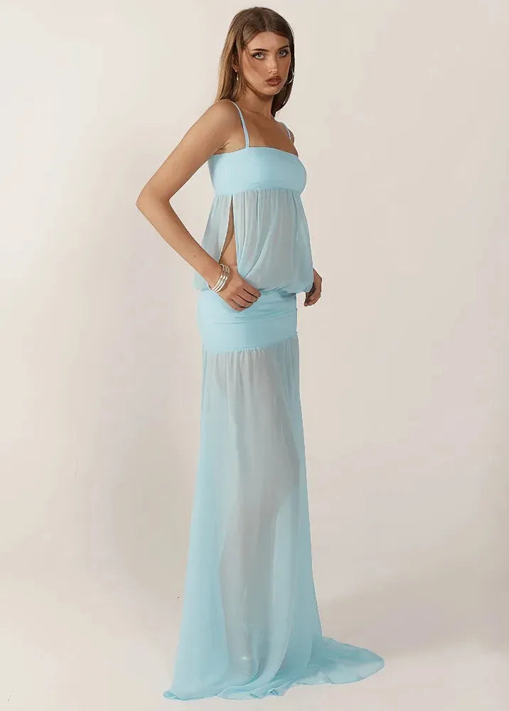 Robe bleu transparente