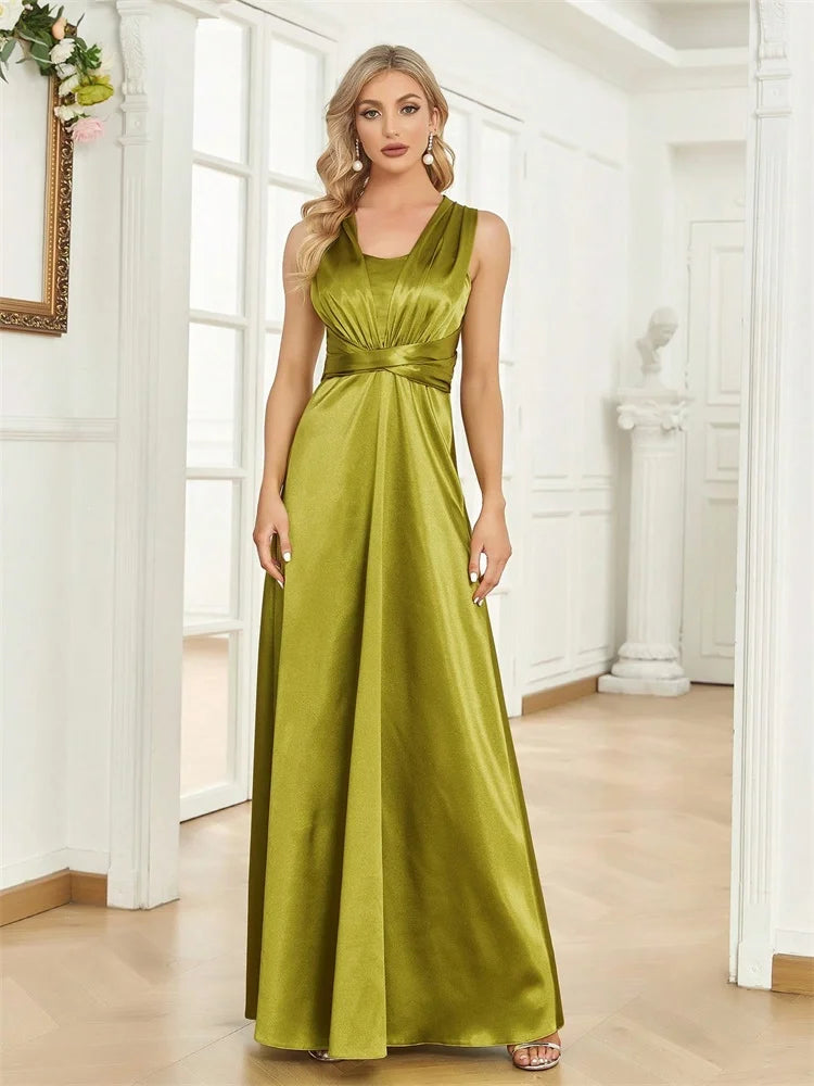 Robe verte multi position en satin
