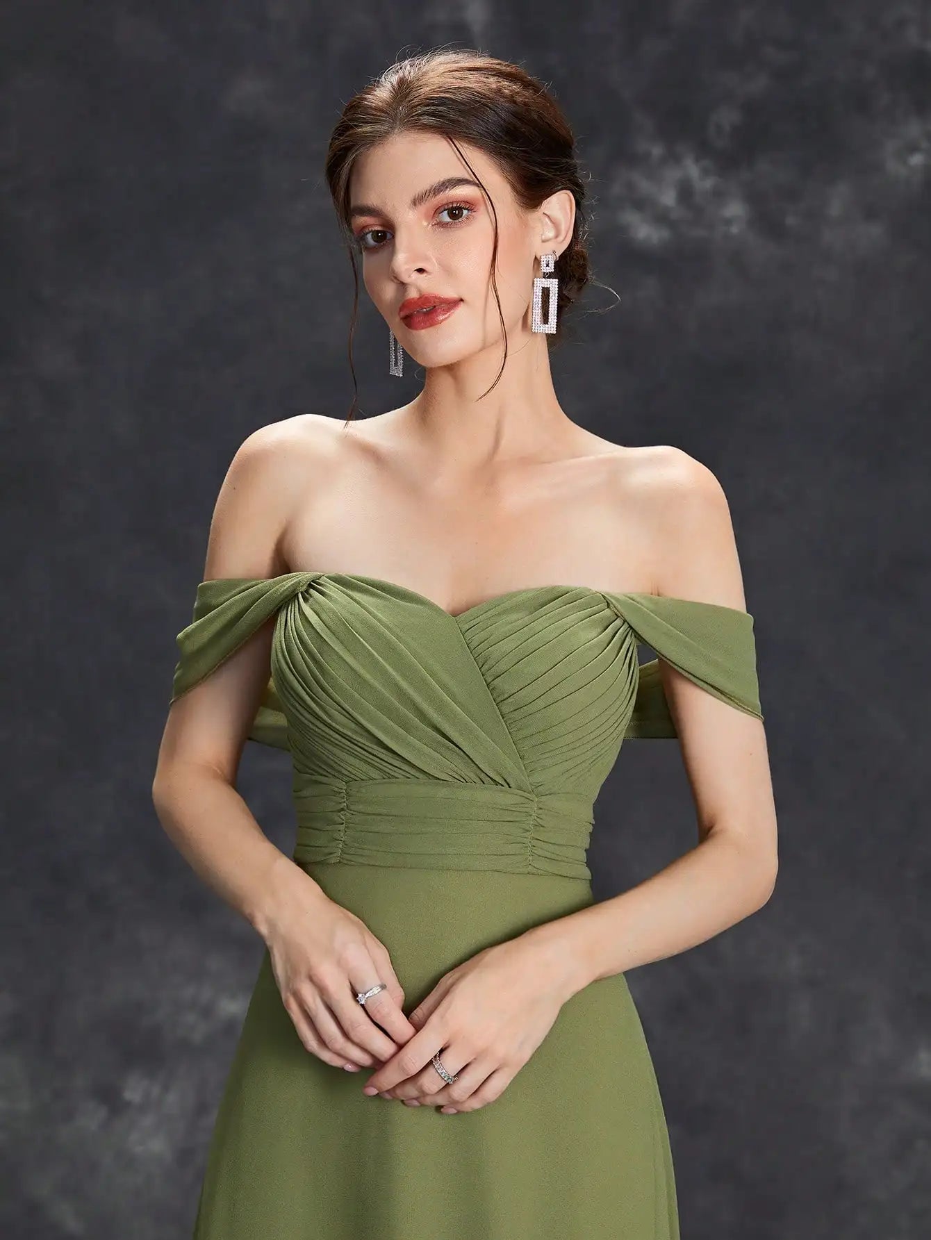 Robe demoiselle d'honneur vert olive