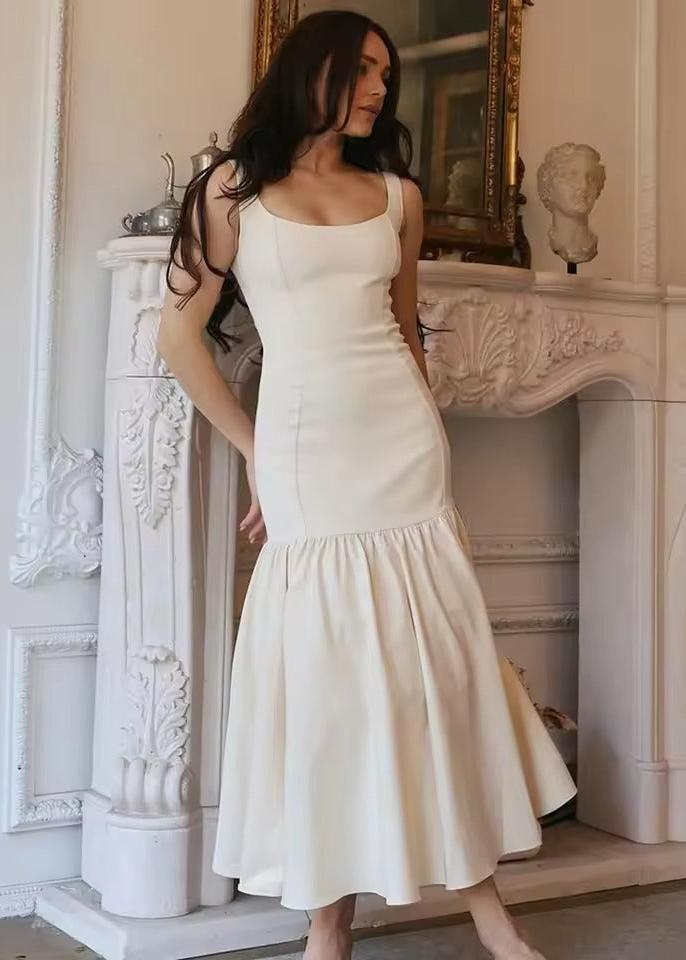 Robe blanche plissée